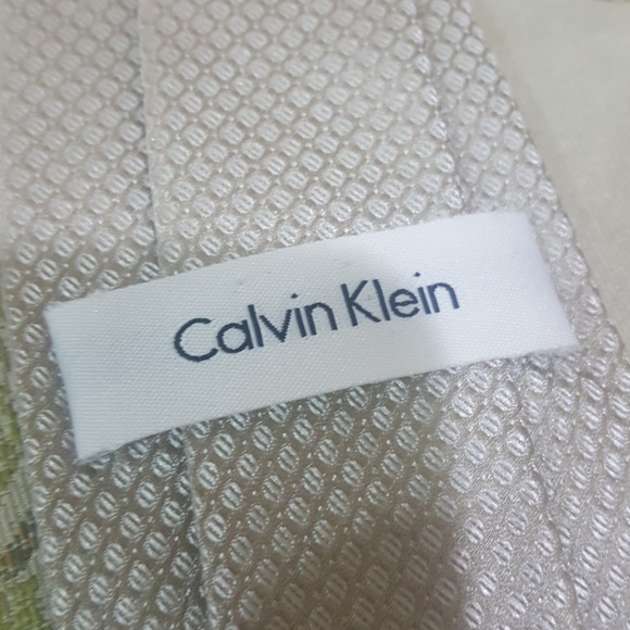 Calvin Klein Tie - Picture 2 of 3
